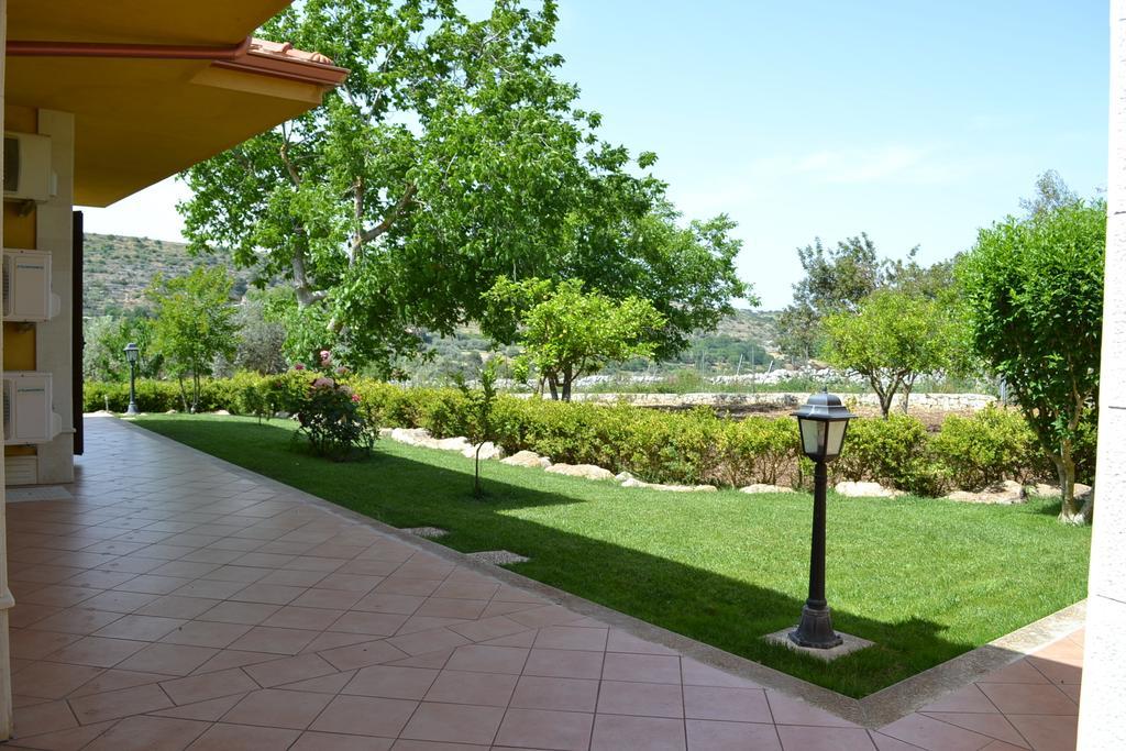 Le Rose Di Modica Villa Cameră foto